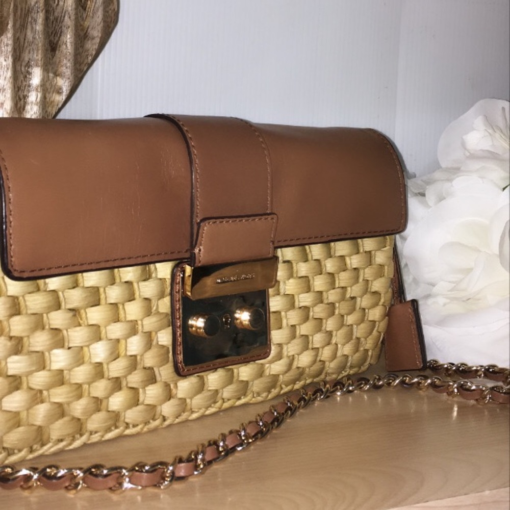 Michael Kors Straw Clutch Purse, WITH KEY